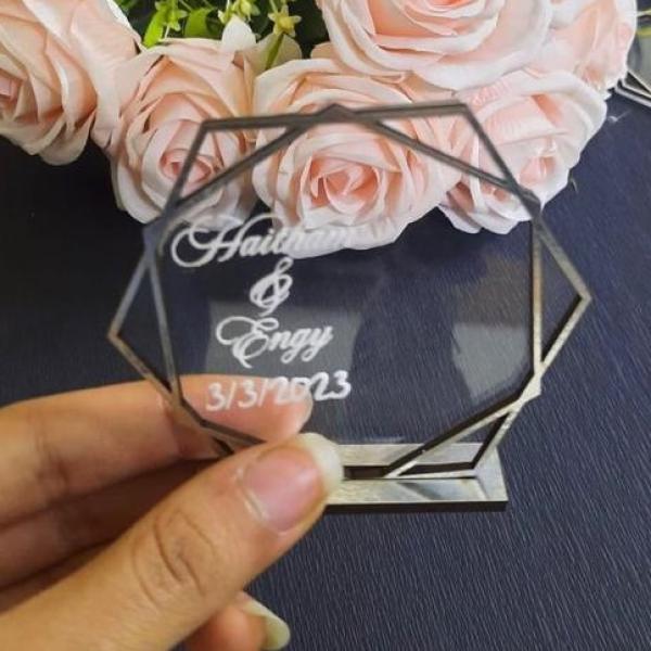 توزيعات اكريليك