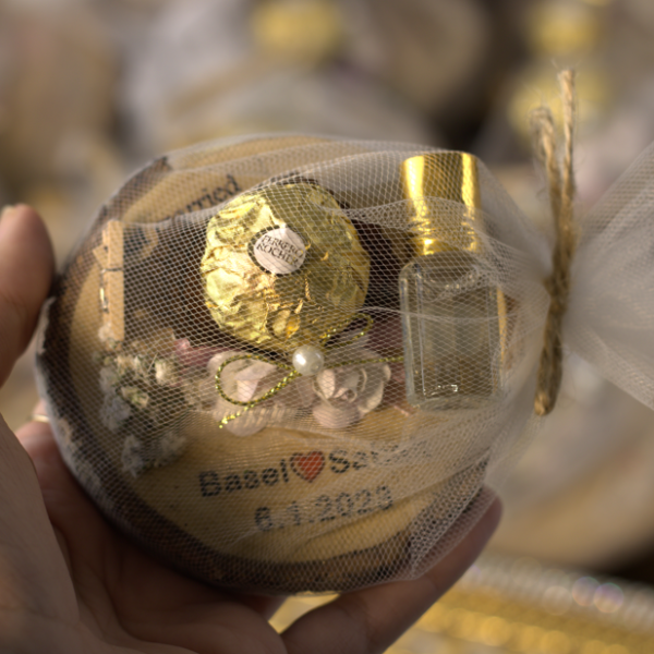 توزيعات خشب طبيعي