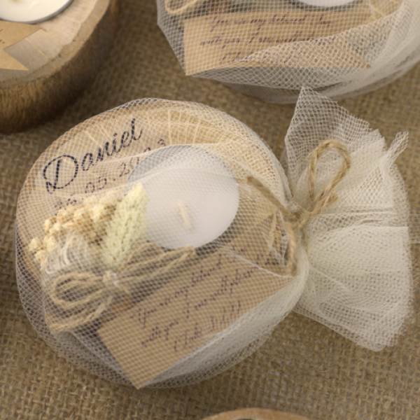 توزيعات خشب طبيعي