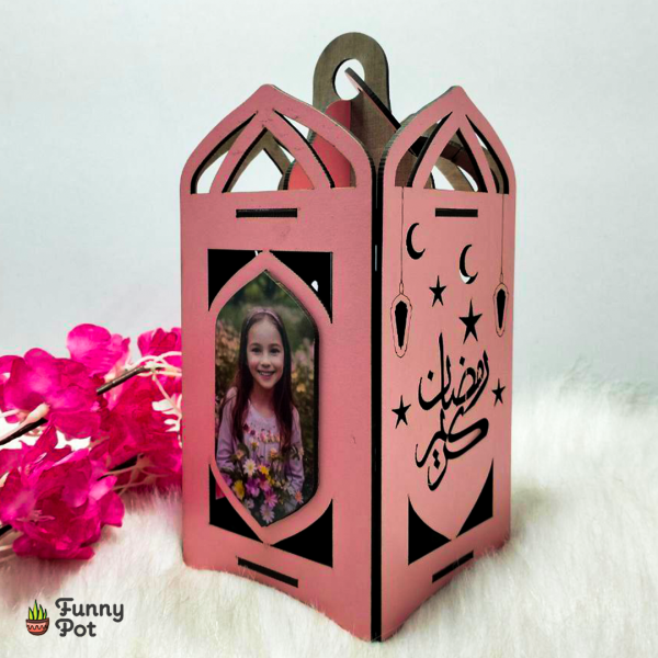 فانوس رباعي بالصورة والضوء