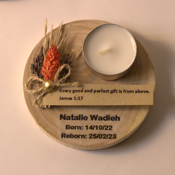 توزيعات خشب طبيعي